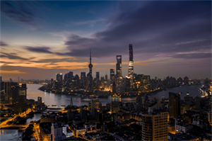 The historical background of Shanghai's educational reform